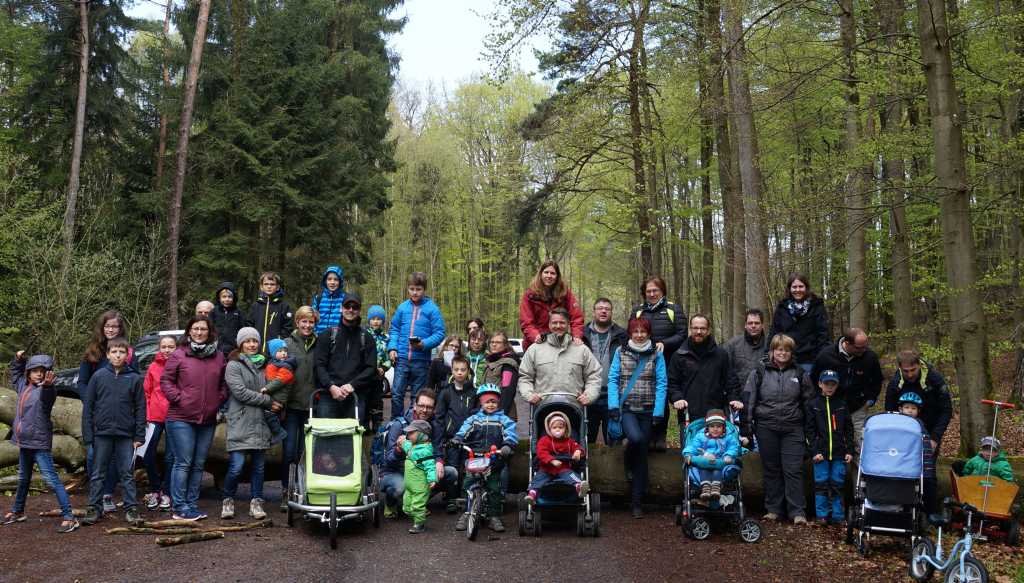 Familien allein im Wald ;-)